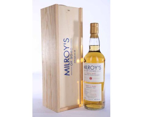 BOWMORE 1989 AGED 16 YEARS
Islay Single Malt Single Cask Scotch Whisky. Distilled 18th February 1989, matured in refill hogsh