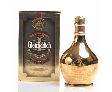 GLENFIDDICH 18 SUPERIOR RESERVE
Highland Single Malt Whisky, in golden ceramic decanter, 700ml, 43% volume. In carton. CONDIT