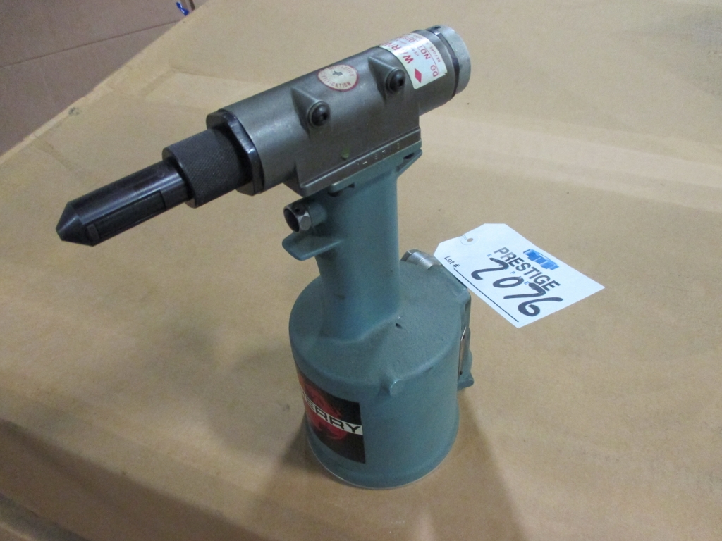CHERRY TEXTRON MODEL G784 PNEUMATIC RIVET GUN, STRAIGHT PIN ,AIRCRAFT