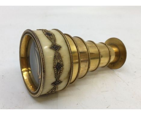 A small monocular, H:8.5cm (extended)