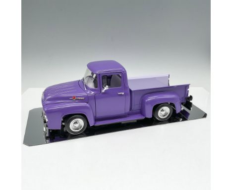 Colored in bright purple this 1:18 scale truck model captures this truck perfectly with wide body, inset headlights and wide 