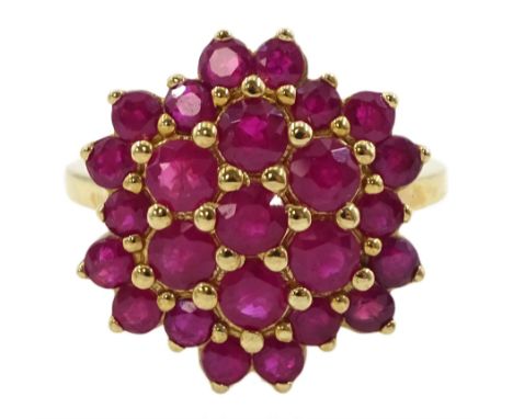 9ct gold ruby flower head cluster ring, hallmarked Condition Report:Approx 5gm, size P, well presented ring in good condition