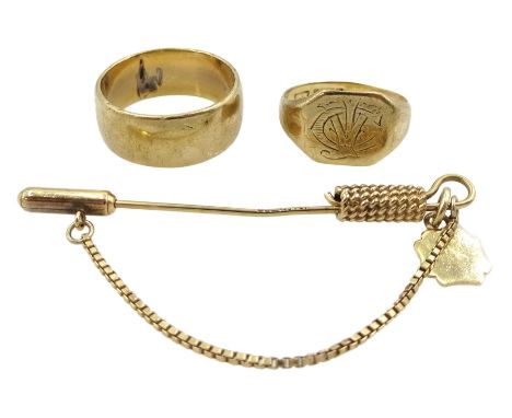 Gold stick pin, gold wedding band and signet ring, all hallmarked 9ctCondition Report:Approx 10.8gm, stick pin body hallmarke