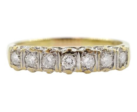 9ct gold seven stone round brilliant cut diamond ring, hallmarked, total diamond weight 0.25 carat Condition Report:Approx, s