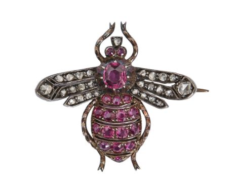 A Victorian ruby and diamond fly brooch, c1900, in silver and gold, wingspan 31mm, 5g  Complete and in original good conditio