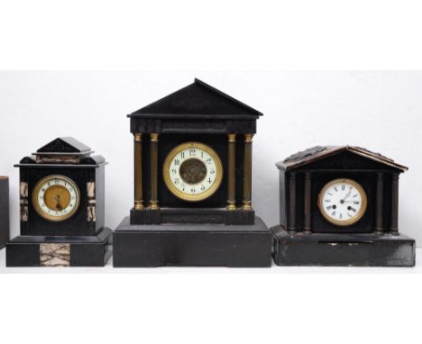 A Belge noir architectural mantle clock, early 20th c, the giltmetal dial with primrose enamel chapter ring, pendulum, 32cm h