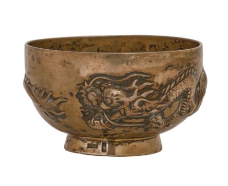A Chinese silver repousse sugar bowl, early 20th c, 92mm diam, marked on foot W H 90 and also in Chinese, 4oz 12dwt  Slight w