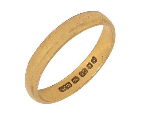 A 22ct gold wedding ring, Birmingham 1925, 8.5g, size L  Good condition