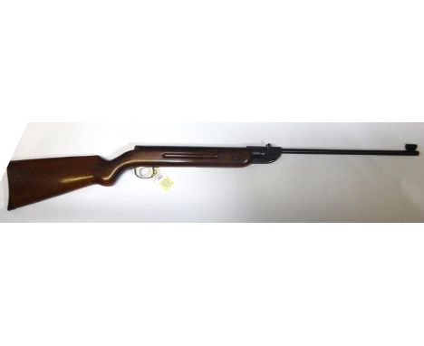 A .22” Original Model 35 air rifle, no visible number or calibre markings on the barrel, the breech marked “Original” Mod. 35