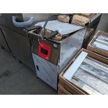 +VAT 40cm electric touch Frifri single tank fryer with 2 baskets