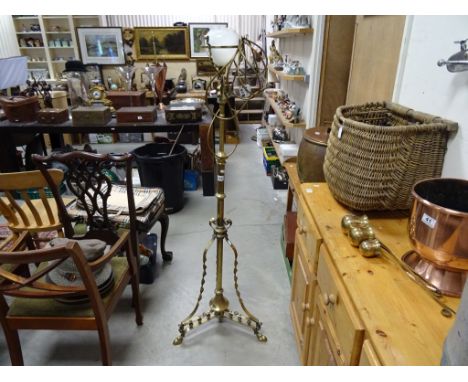 Early 20th century Brass Telescopic Standard Lamp