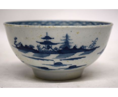 18th century Worcester porcelain slop bowl with the cannonball pattern and workman's mark to base