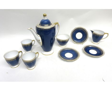 Copeland Spode coffee set in the Ryde pattern with gilt decoration on a blue ground, comprising coffee pot, cover, milk jug, 