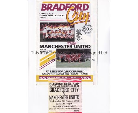MANCHESTER UNITED      Programme and ticket for the away Friendly v Bradford City 9/8/1995.     Good