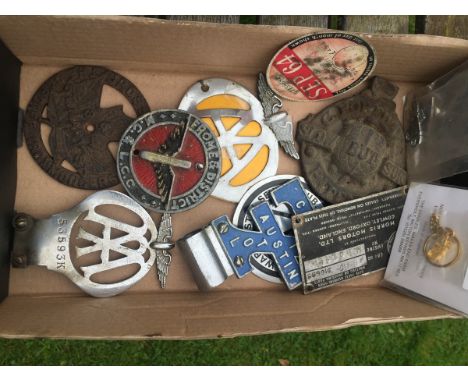 A quantity of assorted car badges to include Frome and District MC and LCC, Bristol Austin 7 Club etc.