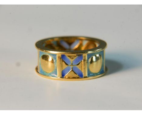 A contemporary 18 carat yellow gold and enamel sectioned XO design band. Stamped 750 and signed Bagues. Ring Size O. Weight 8