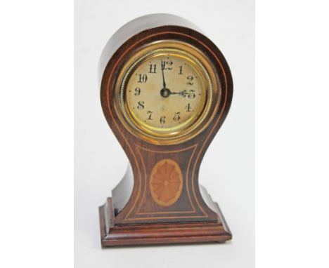 An inlaid mahogany mantel clock. H23cm.