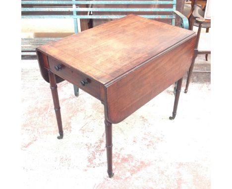 A Georgian mahogany Pembroke table. Min. L79.5cm D54cm H73cm.