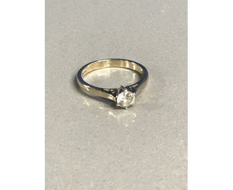 9CT GOLD DIAMOND SOLITAIRE RING (APPROXIMATELY .33CT)