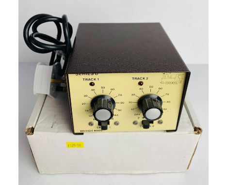 Gaugemaster Model Series D 2x Track Power Controller / Transformer P&amp;P group 1 (£16 for the first item and £1.50 for subs