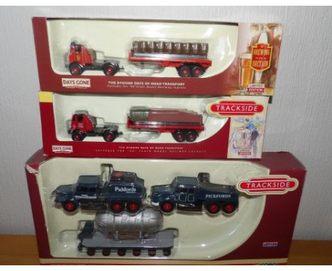 Corgi Trackside Pickfords DG198000 two Lledo Trackside DG149000 and DG149001 P&amp;P group 2 (£20 for the first item and £2.5