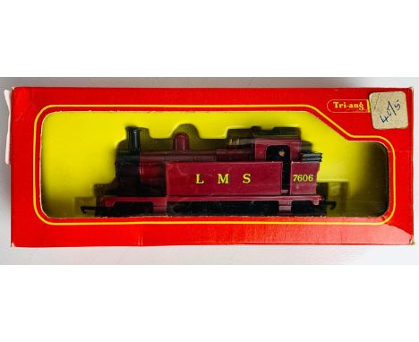Triang Hornby R52S 0-6-0 3F Tank LMS Maroon Loco with Smoke Unit - Mint &amp; Boxed P&amp;P group 2 (£20 for the first item a