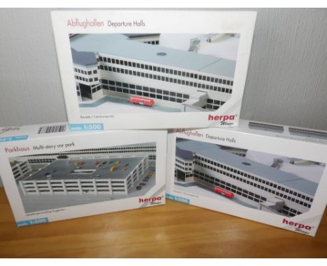 Herpa 1.500 scale construction kits, two departure halls and a multi storey car park P&amp;P group 2 (£20 for the first item 