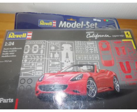 Revell 1.24 scale Ferrari California open top with paint model kit P&amp;P group 2 (£20 for the first item and £2.50 for subs
