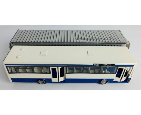 NZG 1:50 Scale 0 405 Mercedes Benz Bus - Boxed P&amp;P group 2 (£20 for the first item and £2.50 for subsequent items) 