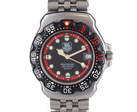 Tag Heuer - Formula 1 Professional 200m Quartz Watch. ETA Cal. 955.412 quartz movement. Case and bracelet made from stainless