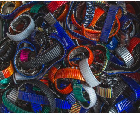 239-teiliges Konvolut von Flex-Uhrenarmbändern (Swatch, Schweiz), div. Modelle. Bittebesichtigen.&nbsp;Verpackung und Versand