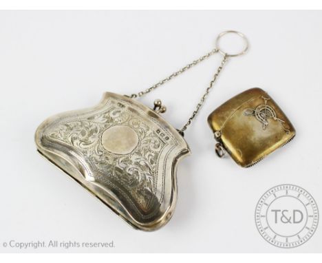 A silver hunting interest vesta case, Walker & Hall, Birmingham 1901, 5cm high, a silver purse, F D Long, Birmingham 1917, wi