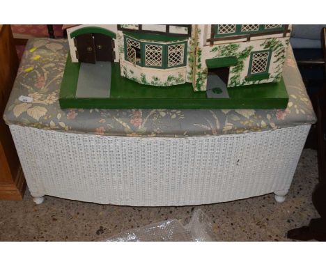 Lloyd Loom ottoman