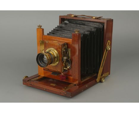 An Appleton Field Camera,halfplate brass &amp; mahogany with lable to side for 'Appleton &amp; Co, Manufacturers, Manningham 