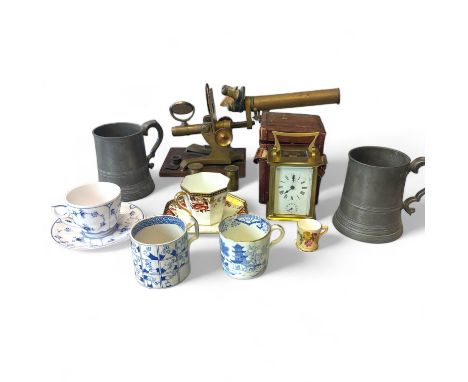 Assorted metalwares and ceramics, to include an early 19th century pearlware cup depicting the sign language alphabet, a bras