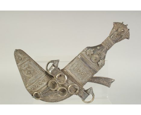 AN OMANI SILVER DAGGER.