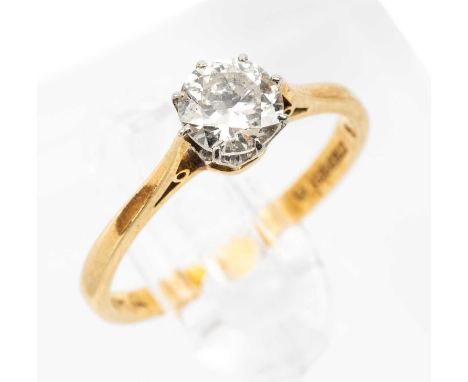 18CT GOLD & PLATINUM DIAMOND SOLITAIRE RING, the single claw set round brilliant stone measuring 0.5cts approx., ring size M,