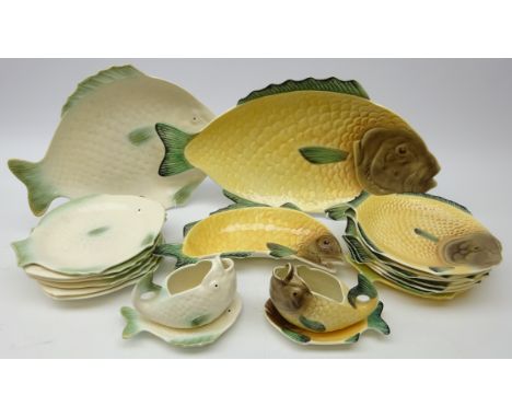 Two Shorter & Sons fish services each comprising two platters, sauce boat & stand and six plates and matching plate  Conditio