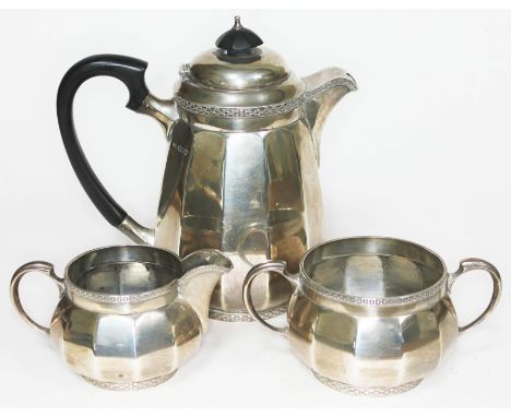 A 1930s silver tea set, Walker &amp; Hall, Sheffield 1937, gross wt. 36oz.  