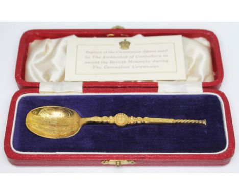 A hallmarked silver gilt replica coronation anointment spoon with fitted case and certificate.  