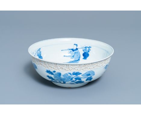 Full title:  A Chinese blue and white relief-molded bowl, KangxiDescription: Dia.: 19 cm - H.: 7,5 cmÊ Condition: (UV-checked