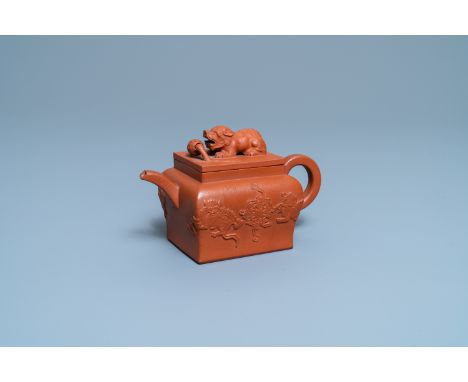 Full title:  A Chinese Yixing stoneware teapot and cover, KangxiDescription: L.: 16 cm - H.: 10,5 cmPlease contact us to let 