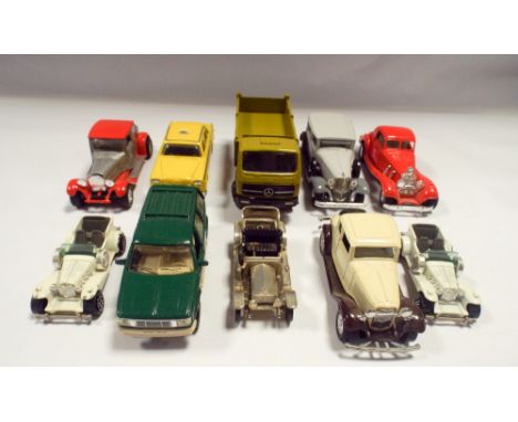 Set of ten miscellaneous Diecast vehicles to include a green Mercedes dumper truck, 1934 grey Solido Reno Reinastella, 1907 R