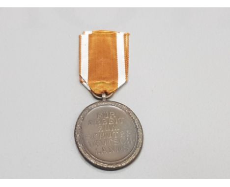 GERMAN WEST WALL MEDAL OF GERMAN NAZI DATED 2ND OF AUGUST 1939 GIVEN TO THOSE WHO DESIGNED AND BUILT THE FORTIFICATIONS OF GE