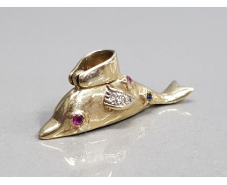 9CT YELLOW GOLD STONE SET DOLPHIN PENDANT SET WITH SAPPHIRE RUBY AND CUBIC ZIRCONIA STONES 4.2G GROSS