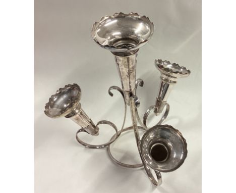 A plain silver plated epergne. Est. £10 - £20.