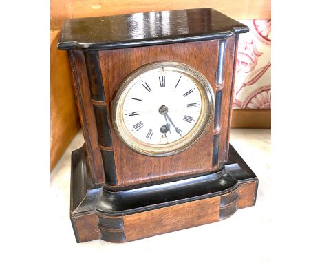 Vintage mantle clock, with key and Pendulum 