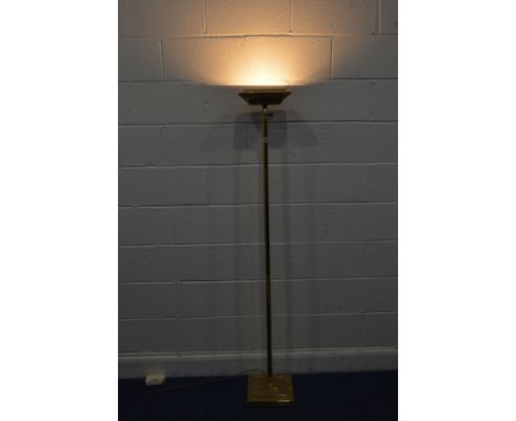 AN EARLY 20TH CENTURY ART DECO BRASS TELESCOPIC UPLIGHTER/LAMP, hexagonal column on a shaped stepped base, max height 219cm x