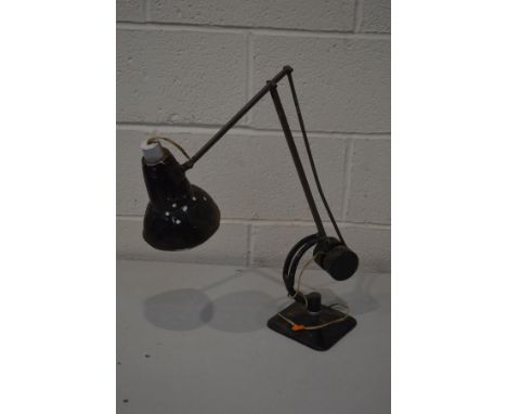 A VINTAGE HADRILL AND HORTSMANN counter weight desk lamp (sd)