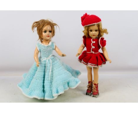 Mary Hoyer - 2 x vintage American Mary Hoyer dolls, they stand approximately 15" / 38 cm tall, both in knitted clothing, one 
